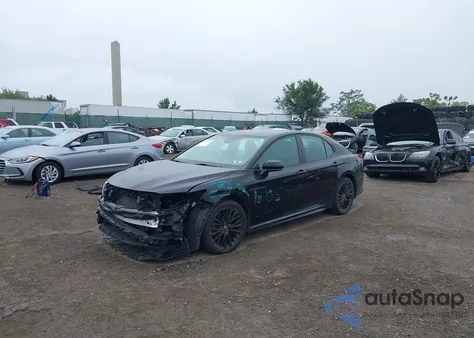 2021 Toyota Camry Se Nightshade Edition Awd z USA, uszkodzony, nr VIN 4T1G11BK0MU026544